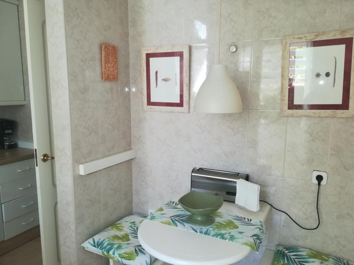 Апартаменты Apartamento La Carihuela - Urb. Eurosol Торремолинос Экстерьер фото