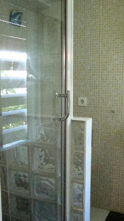 Апартаменты Apartamento La Carihuela - Urb. Eurosol Торремолинос Экстерьер фото